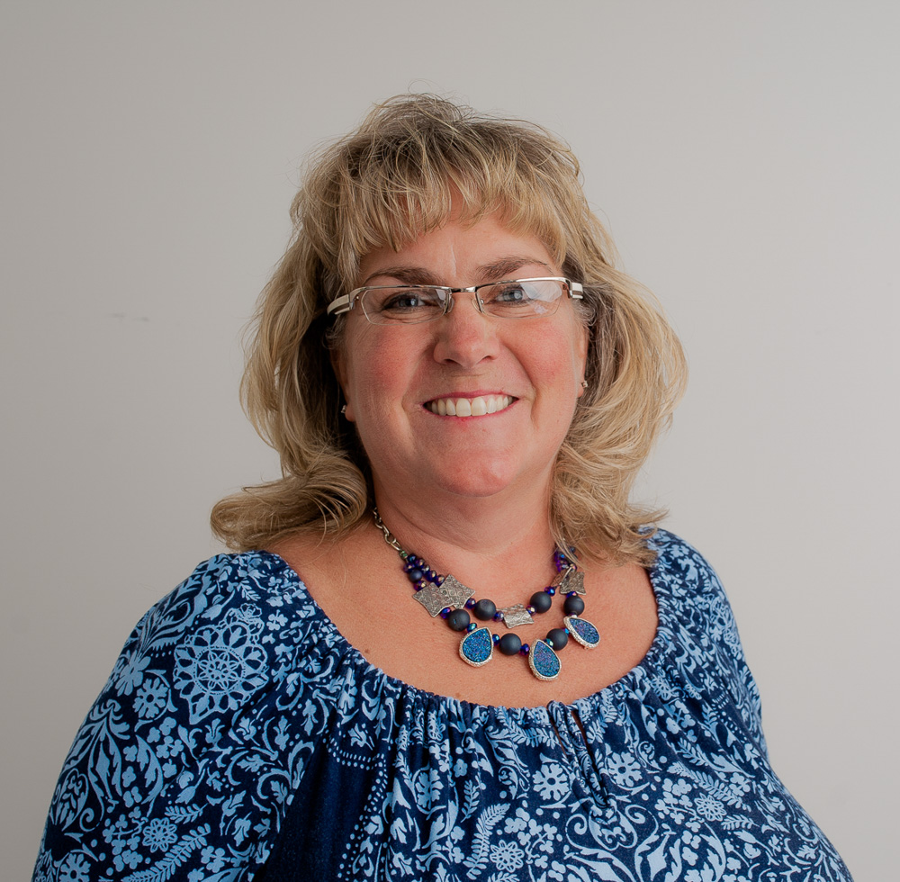 Mary Applehof headshot