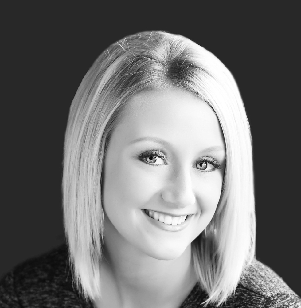 Shelby Buczek headshot