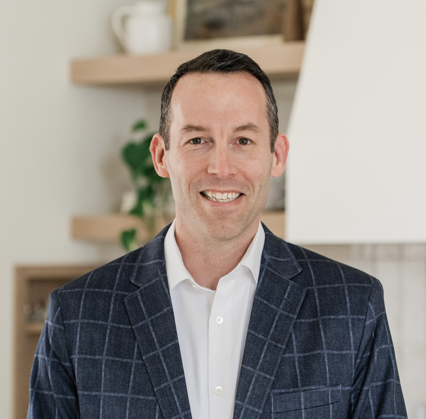 Austin Gresham headshot