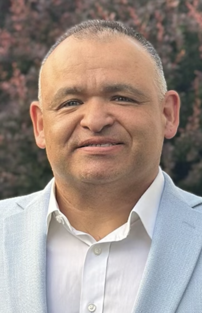 Ray Canales Headshot