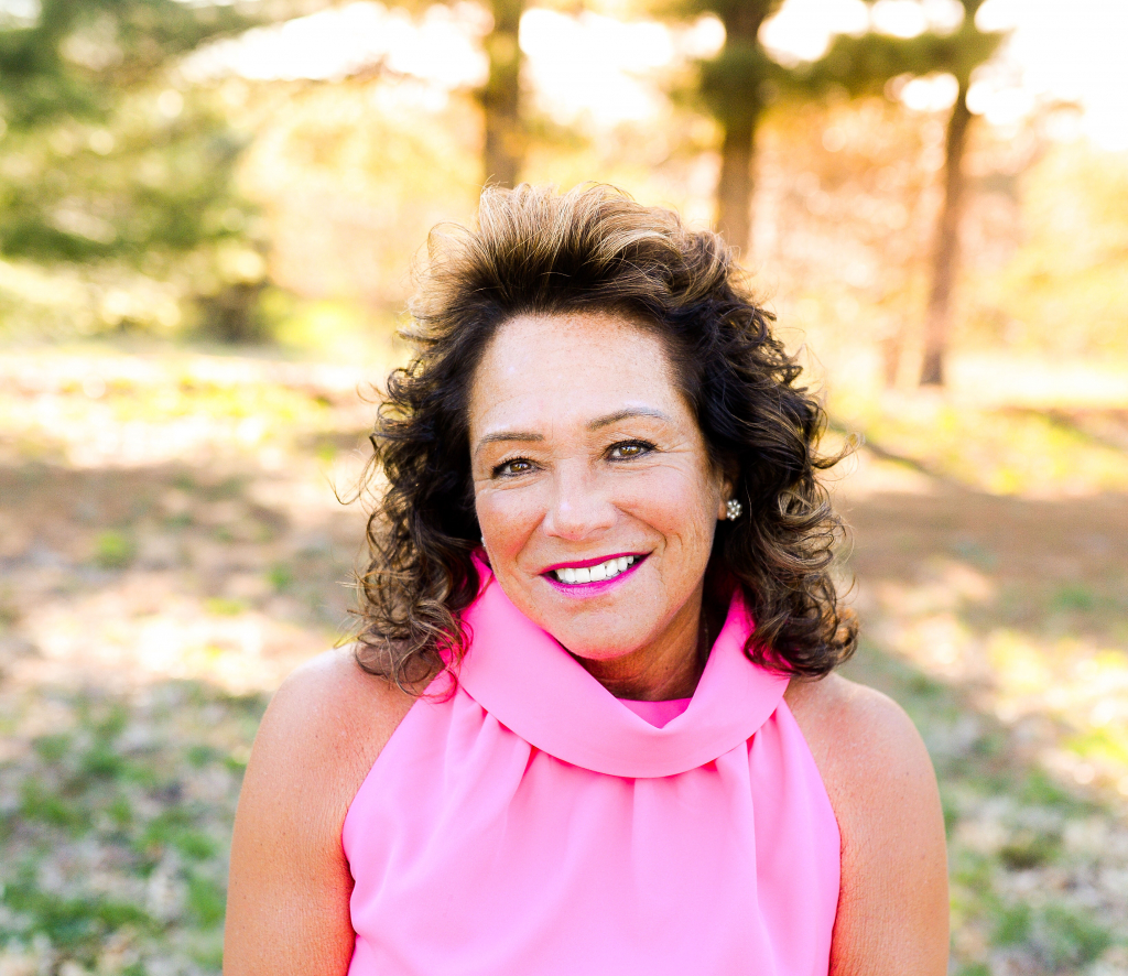Denise Groendyk headshot
