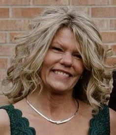 Renee Moffitt headshot