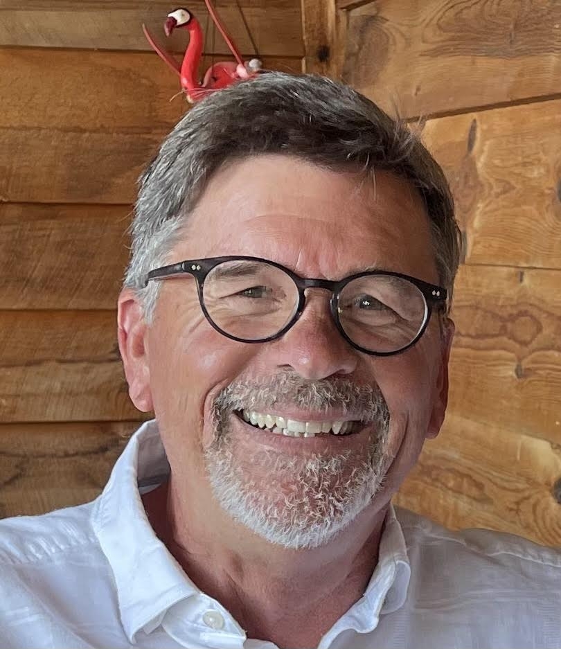 Gregory Carlson headshot