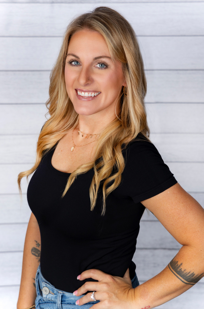 Erin Peffer headshot