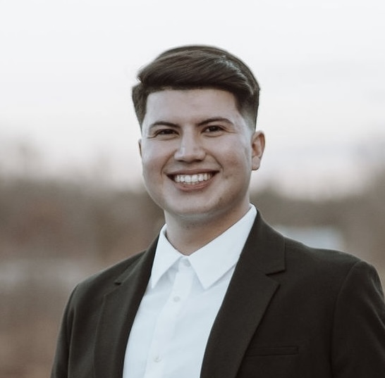 Marc Rosas headshot